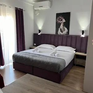 Floga 3*, Shkodër Albánie