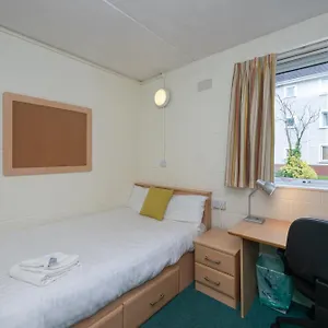 ucc-castlewhite-apartments.hotel-killarney.com/