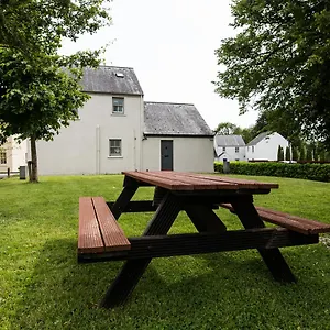 bunratty-castle-gardens-home.galwayhotelsireland.net/